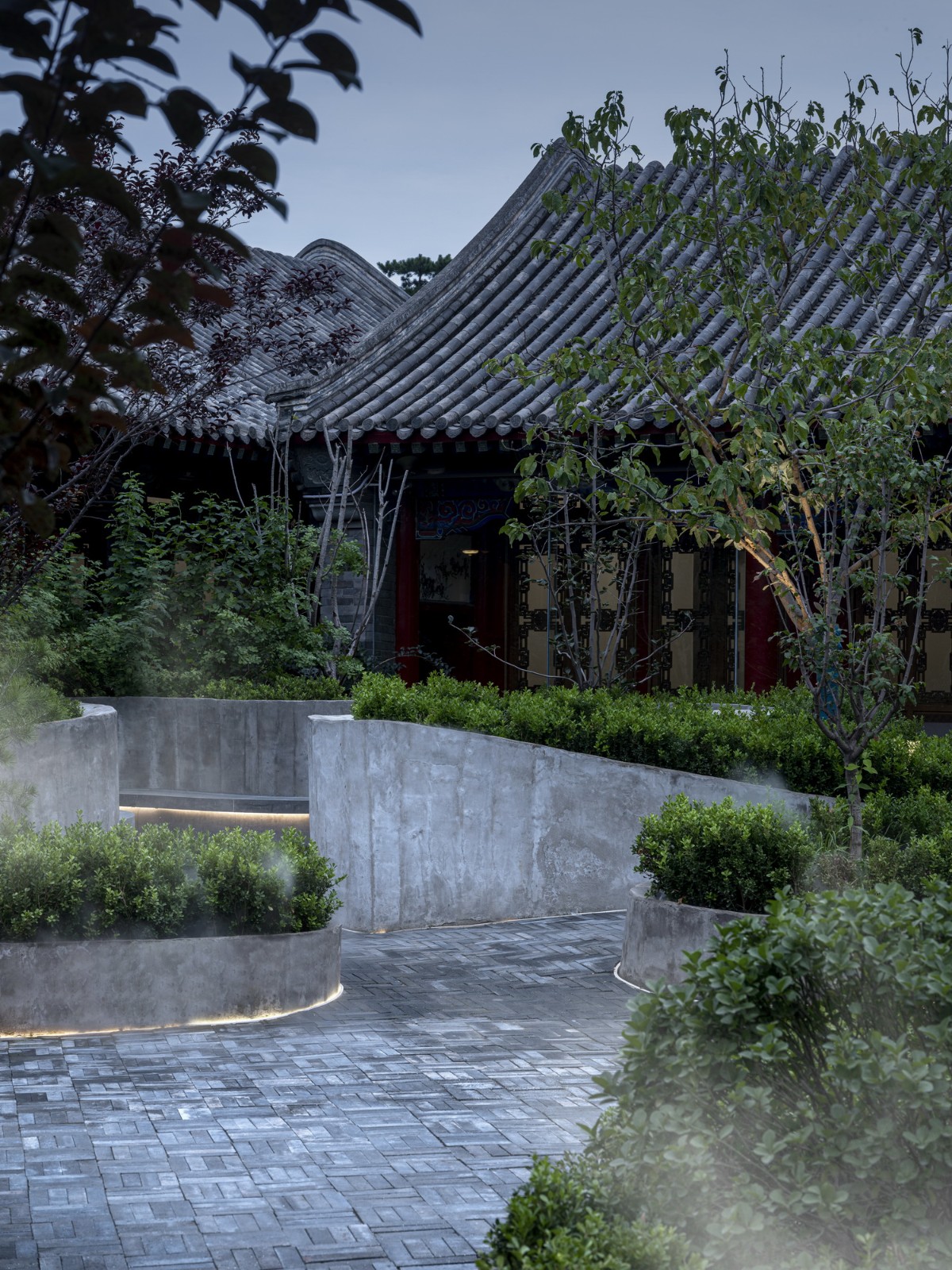 BIM建筑|中国传统四合庭院的人文办公综合体升级改造 / 北京中德行建筑设计