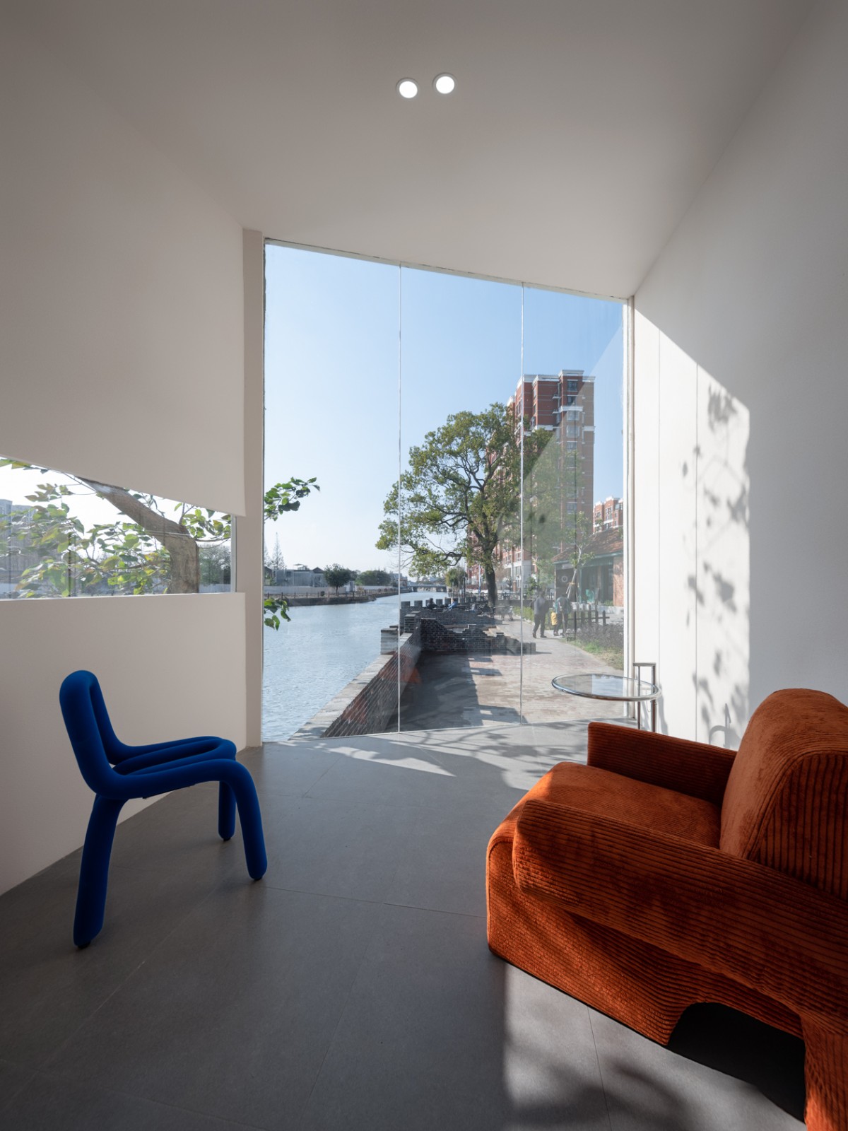 BIM建筑|上海云间粮仓 “人民河畔悬浮的太空盒”LILITH莉莉斯小屋 / DCDSAA淀川建筑事务所