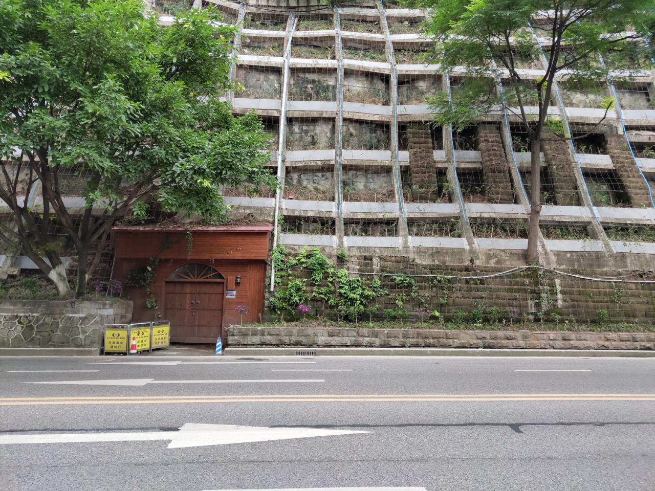 BIM建筑|Caver-防空洞里的酒吧 / itD studio