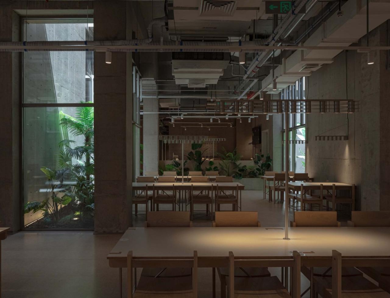 BIM建筑|宠物酒店：犬舍 / 高目建筑