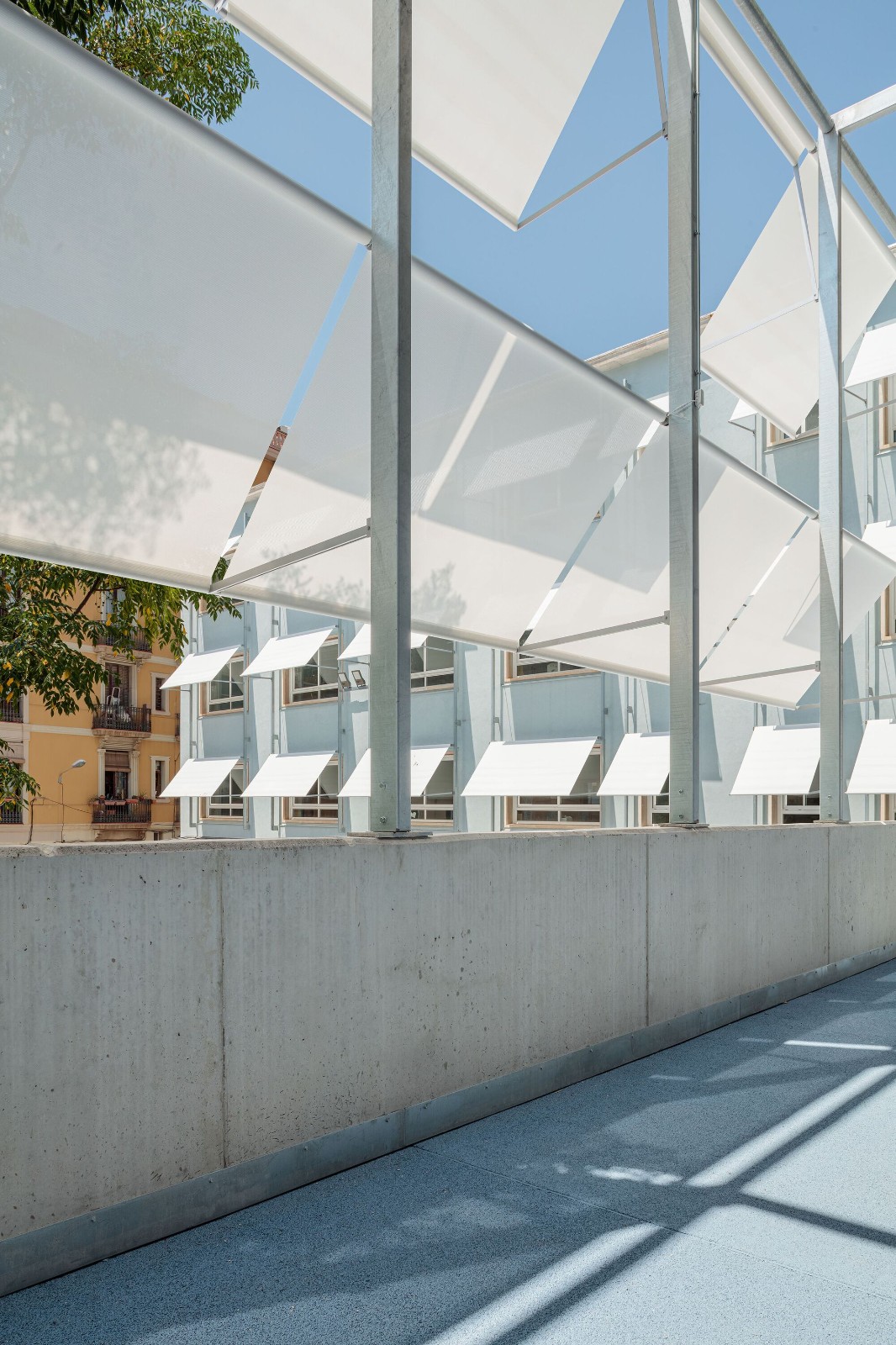 BIM建筑|小学扩建：Mar Bella 学校 / SUMO arquitectes