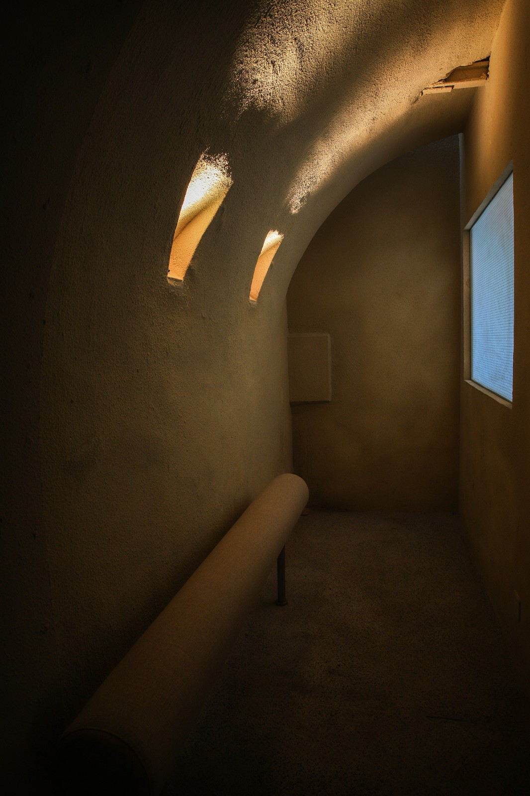 BIM建筑|Caver-防空洞里的酒吧 / itD studio