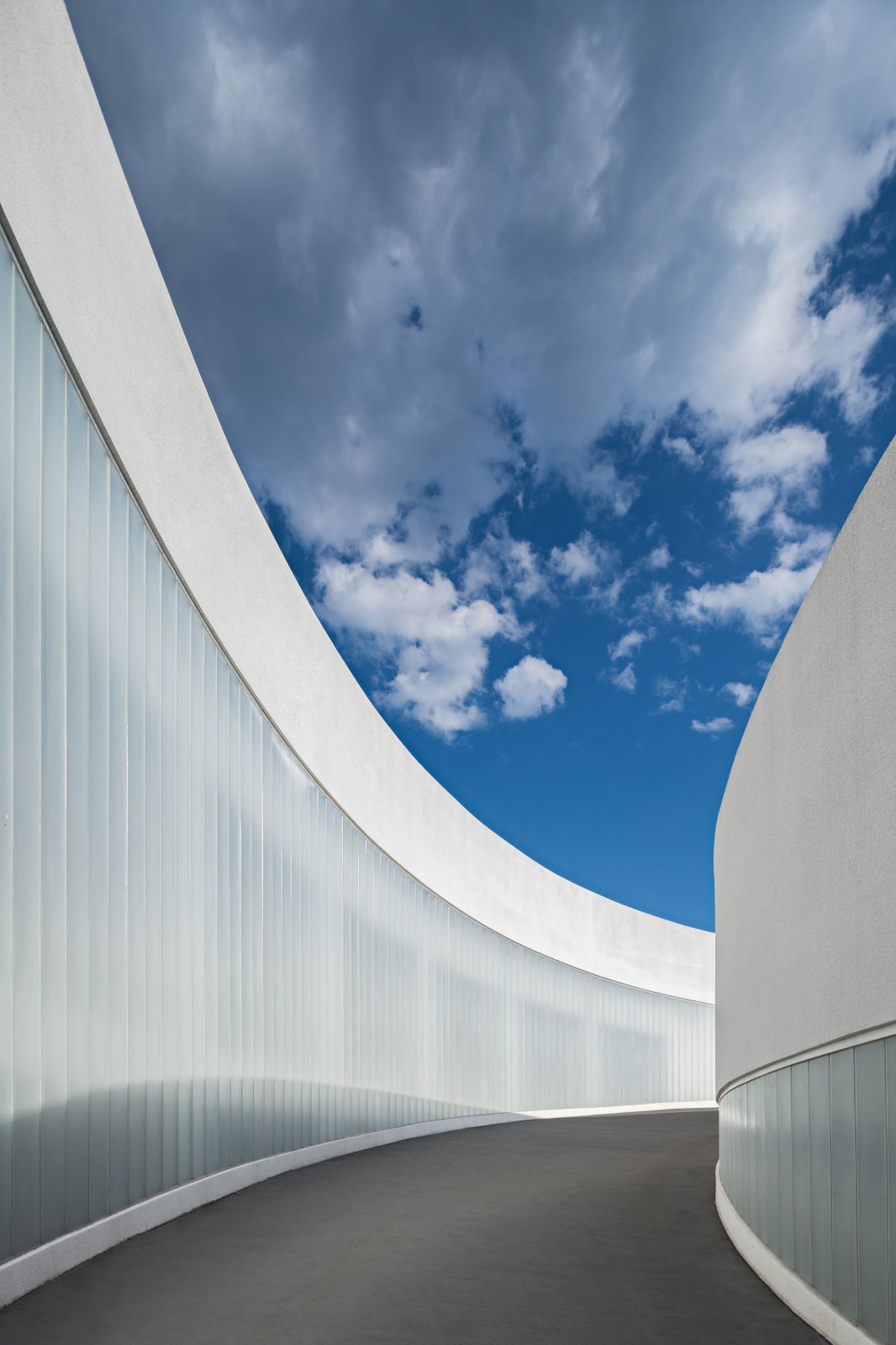 BIM建筑|振兴乡村需要“知行合一”：田岗艺术中心 / 袈蓝建筑