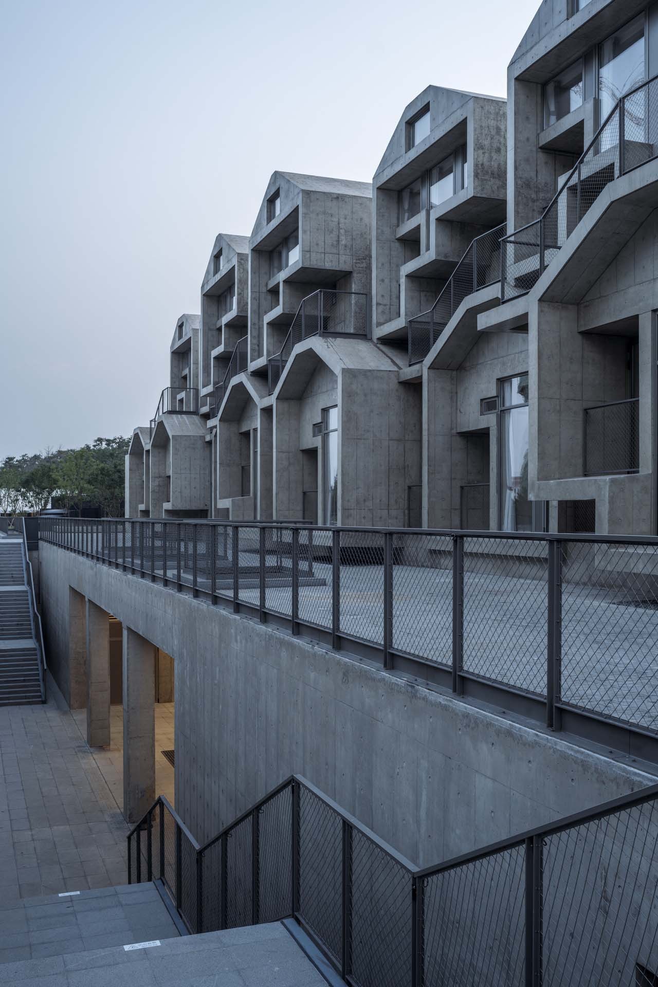 BIM建筑|宠物酒店：犬舍 / 高目建筑