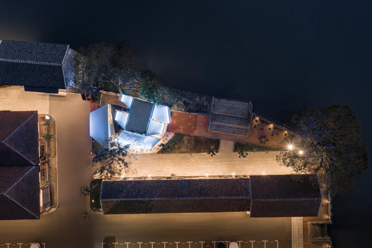 BIM建筑|上海云间粮仓 “人民河畔悬浮的太空盒”LILITH莉莉斯小屋 / DCDSAA淀川建筑事务所