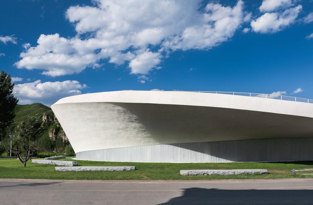 BIM建筑|振兴乡村需要“知行合一”：田岗艺术中心 / 袈蓝建筑