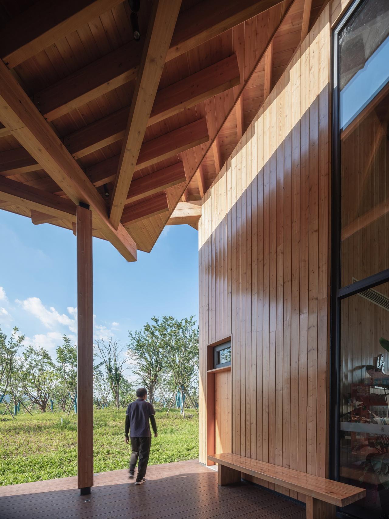 BIM建筑|富阳·阳陂湖湿地接待中心 / 尌林建筑设计事务所