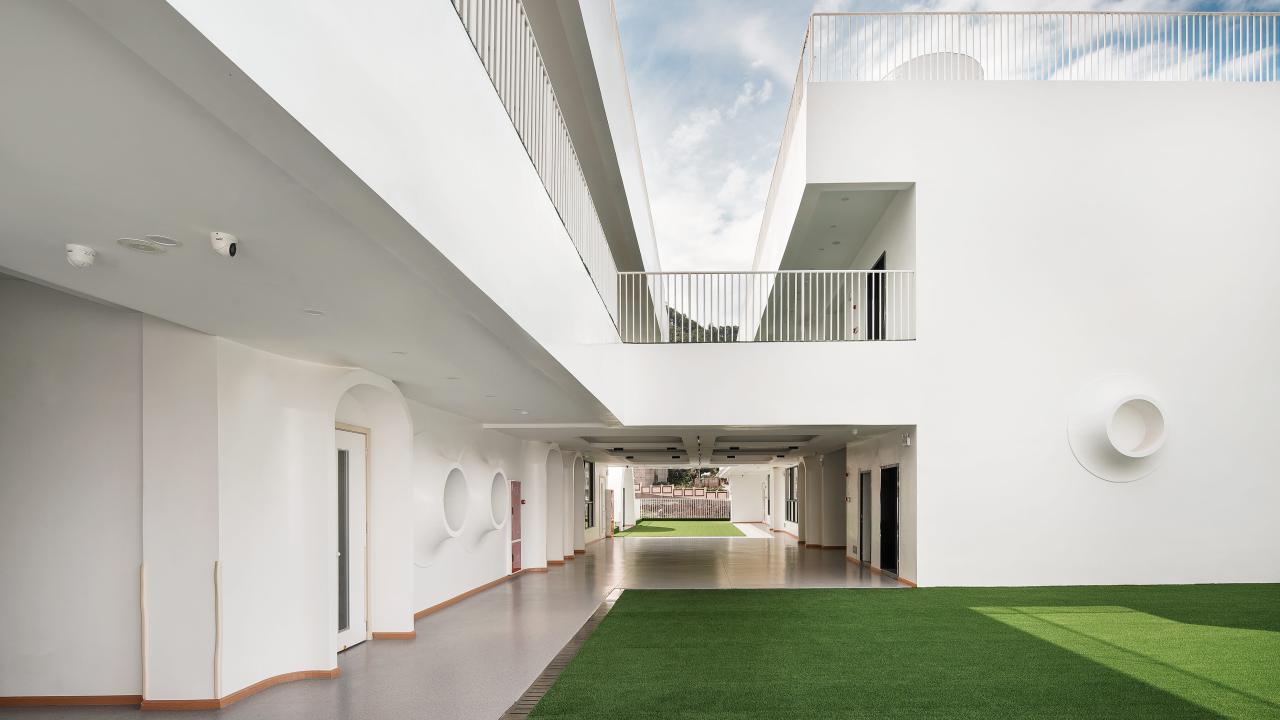 BIM建筑|虽偏远 理想必致！在西昌卫星发射基地大凉山建一座“探索者幼儿园” / 迪卡建筑设计中心