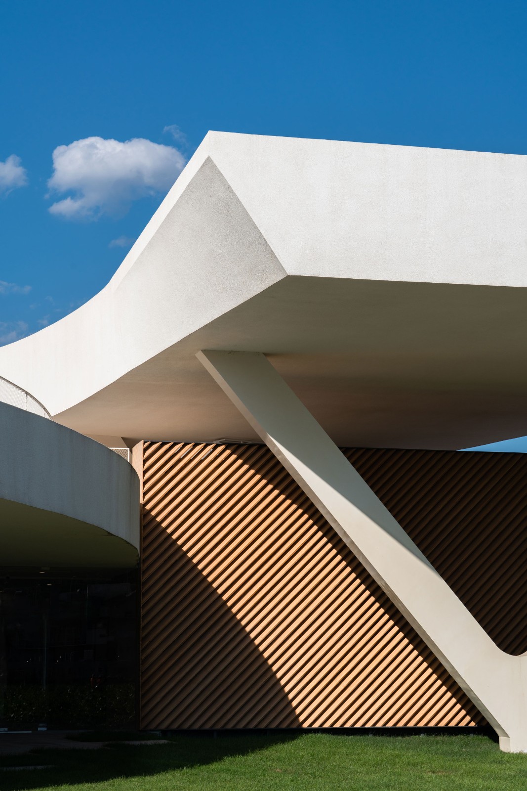 BIM建筑|振兴乡村需要“知行合一”：田岗艺术中心 / 袈蓝建筑