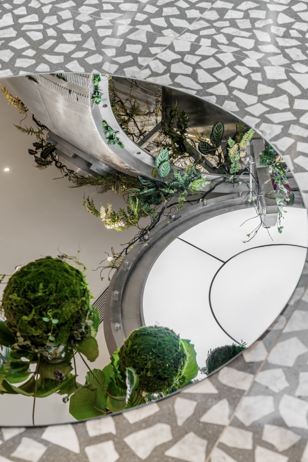 BIM建筑|“迷失”—— Metal Hands铁手咖啡制造局 / DAGA大观建筑