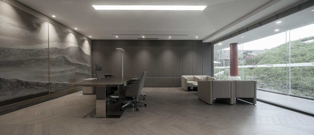 BIM建筑|中国传统四合庭院的人文办公综合体升级改造 / 北京中德行建筑设计