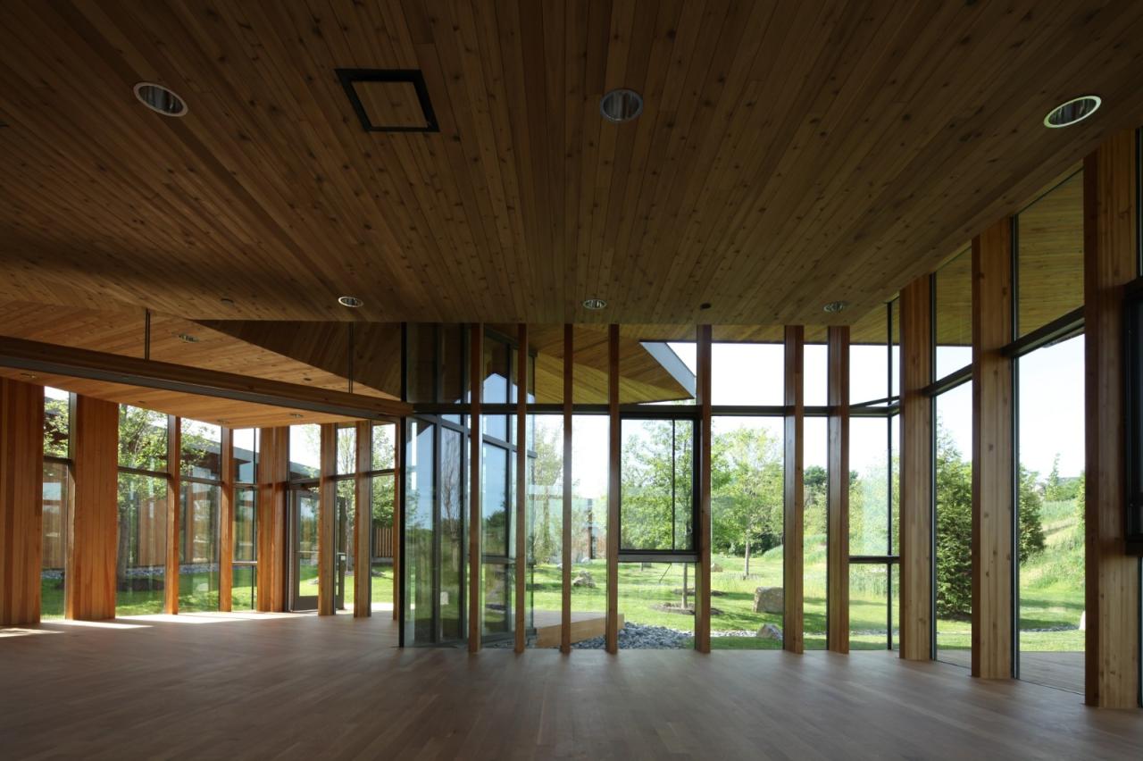 BIM建筑|树建筑：JST 哈里斯堡生产工程中心 / 芦泽龙一事务所 & Arcari + Iovino Architects