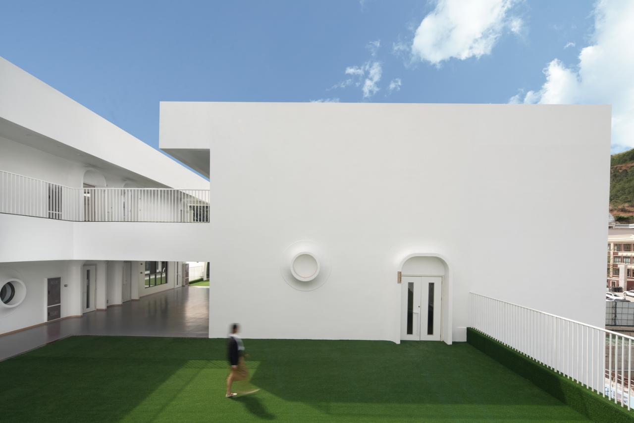 BIM建筑|虽偏远 理想必致！在西昌卫星发射基地大凉山建一座“探索者幼儿园” / 迪卡建筑设计中心