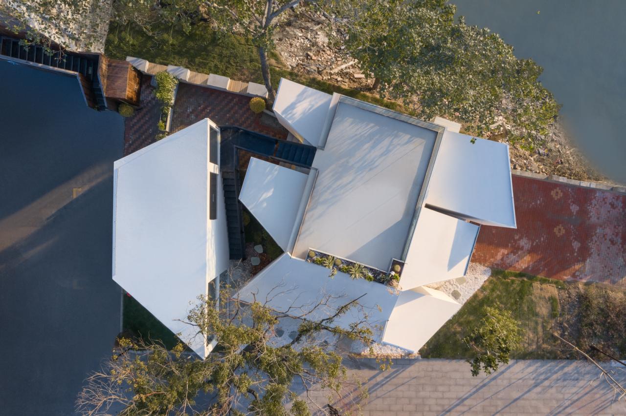 BIM建筑|上海云间粮仓 “人民河畔悬浮的太空盒”LILITH莉莉斯小屋 / DCDSAA淀川建筑事务所