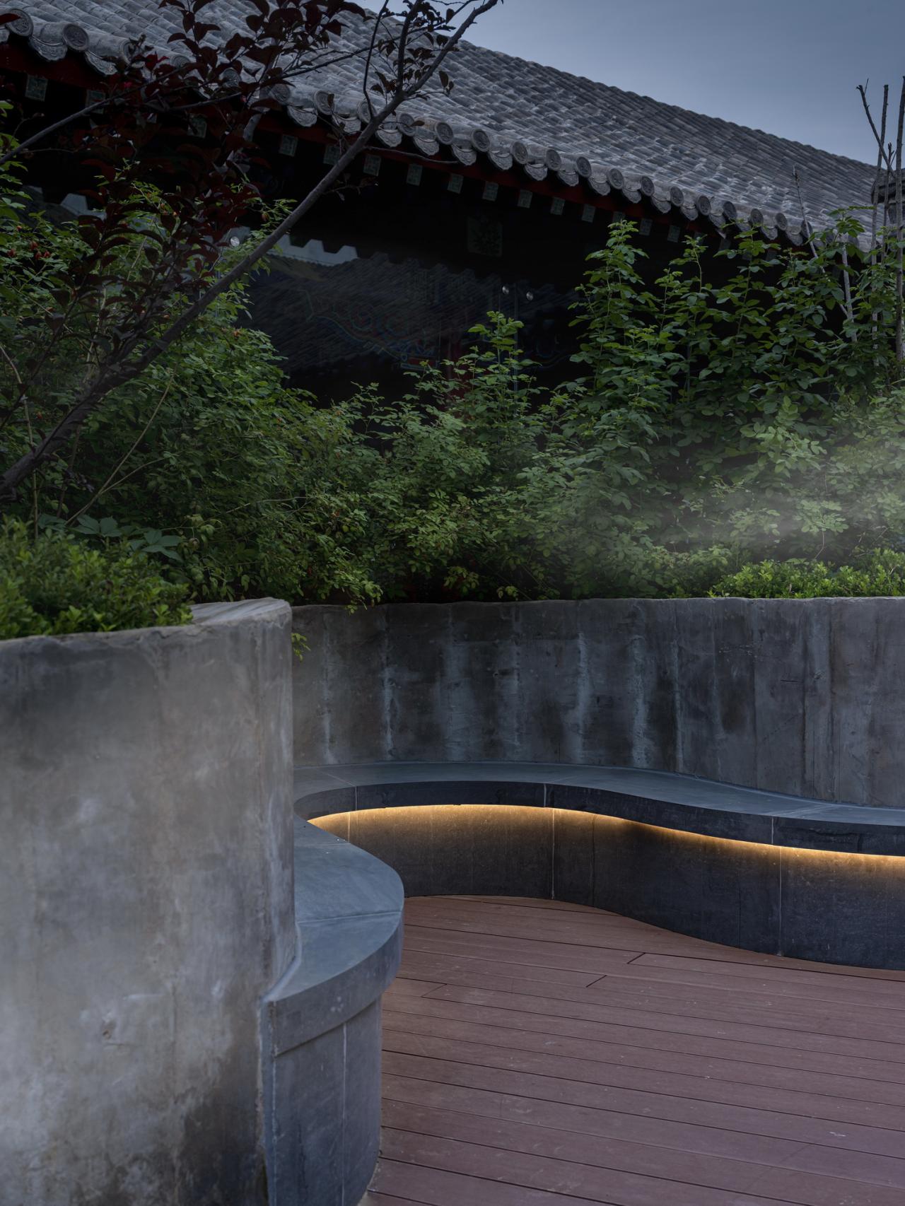 BIM建筑|中国传统四合庭院的人文办公综合体升级改造 / 北京中德行建筑设计