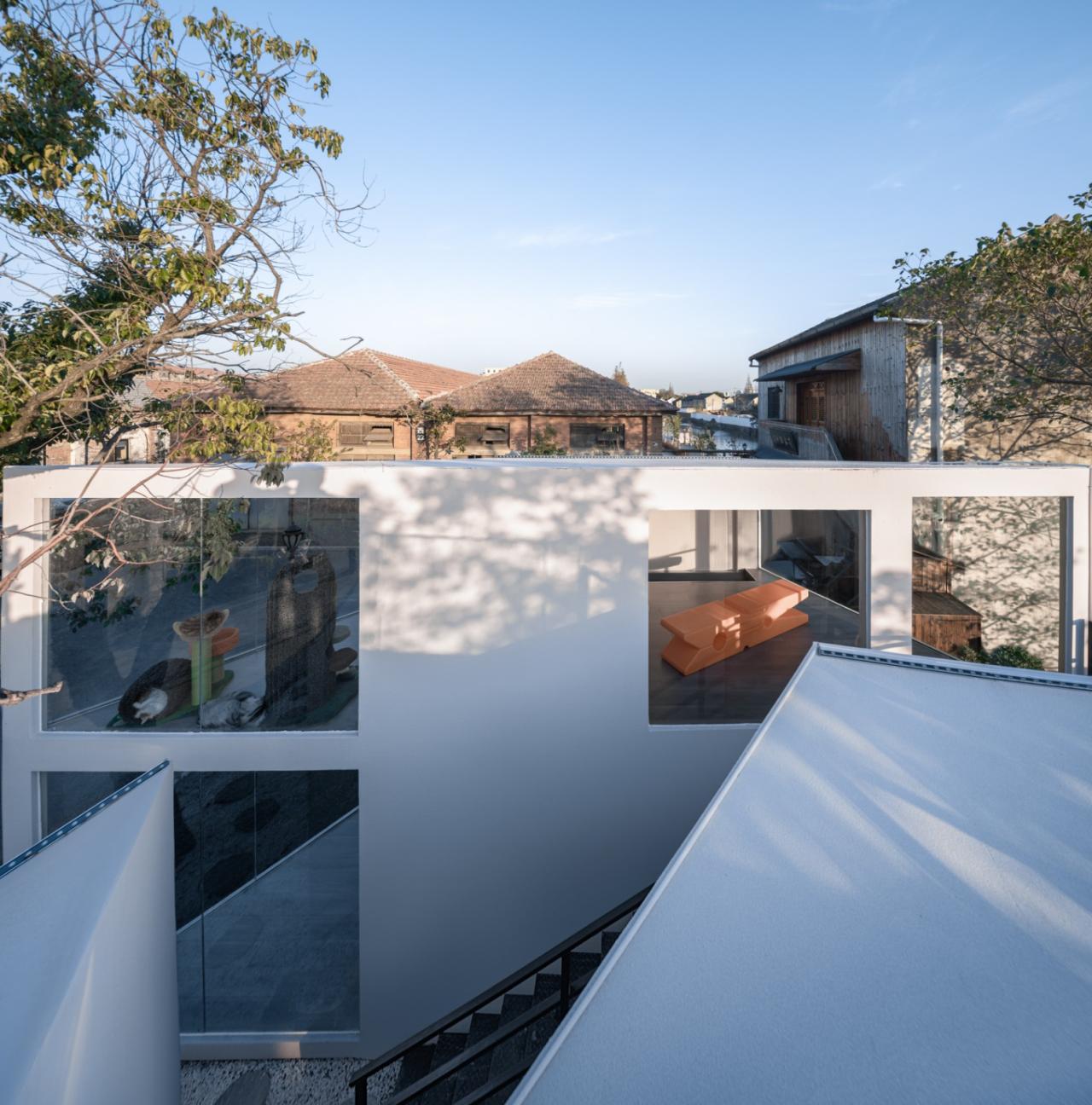 BIM建筑|上海云间粮仓 “人民河畔悬浮的太空盒”LILITH莉莉斯小屋 / DCDSAA淀川建筑事务所