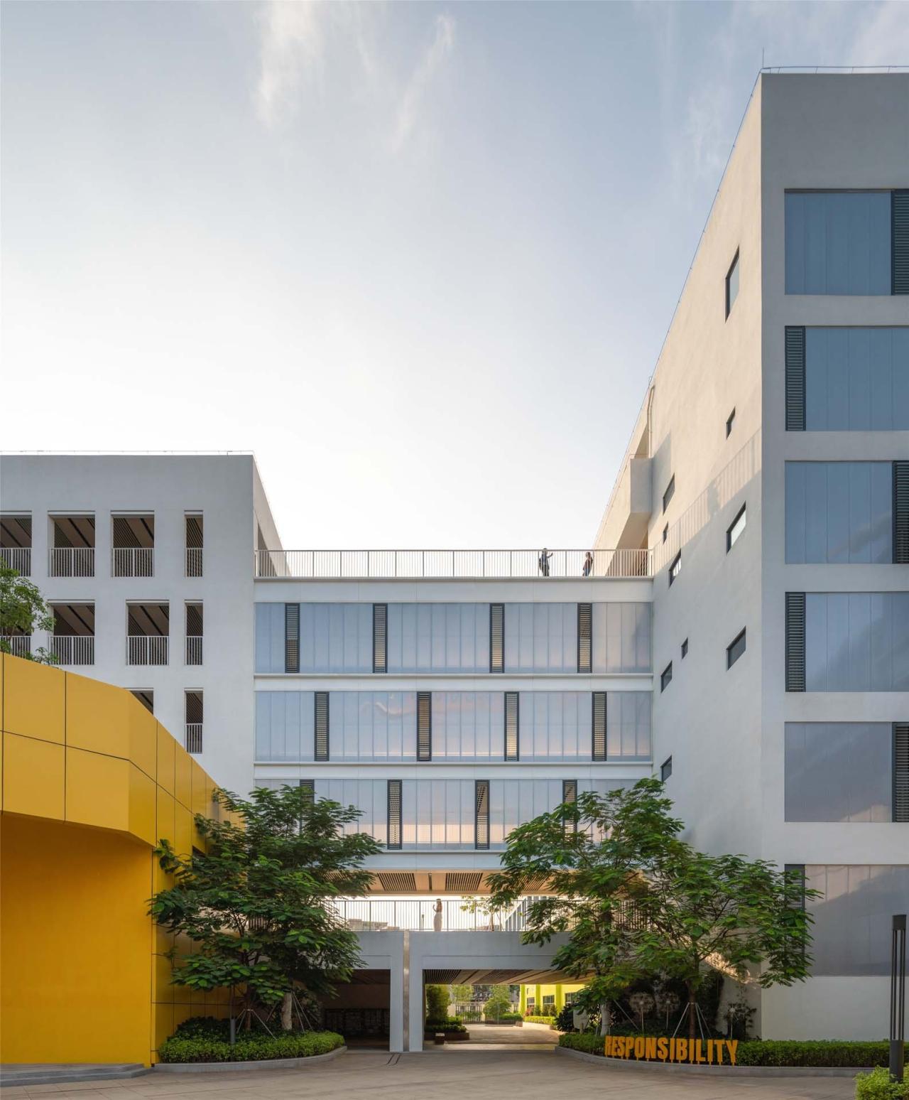 BIM建筑|深圳坪山区日新小学 / 申都设计