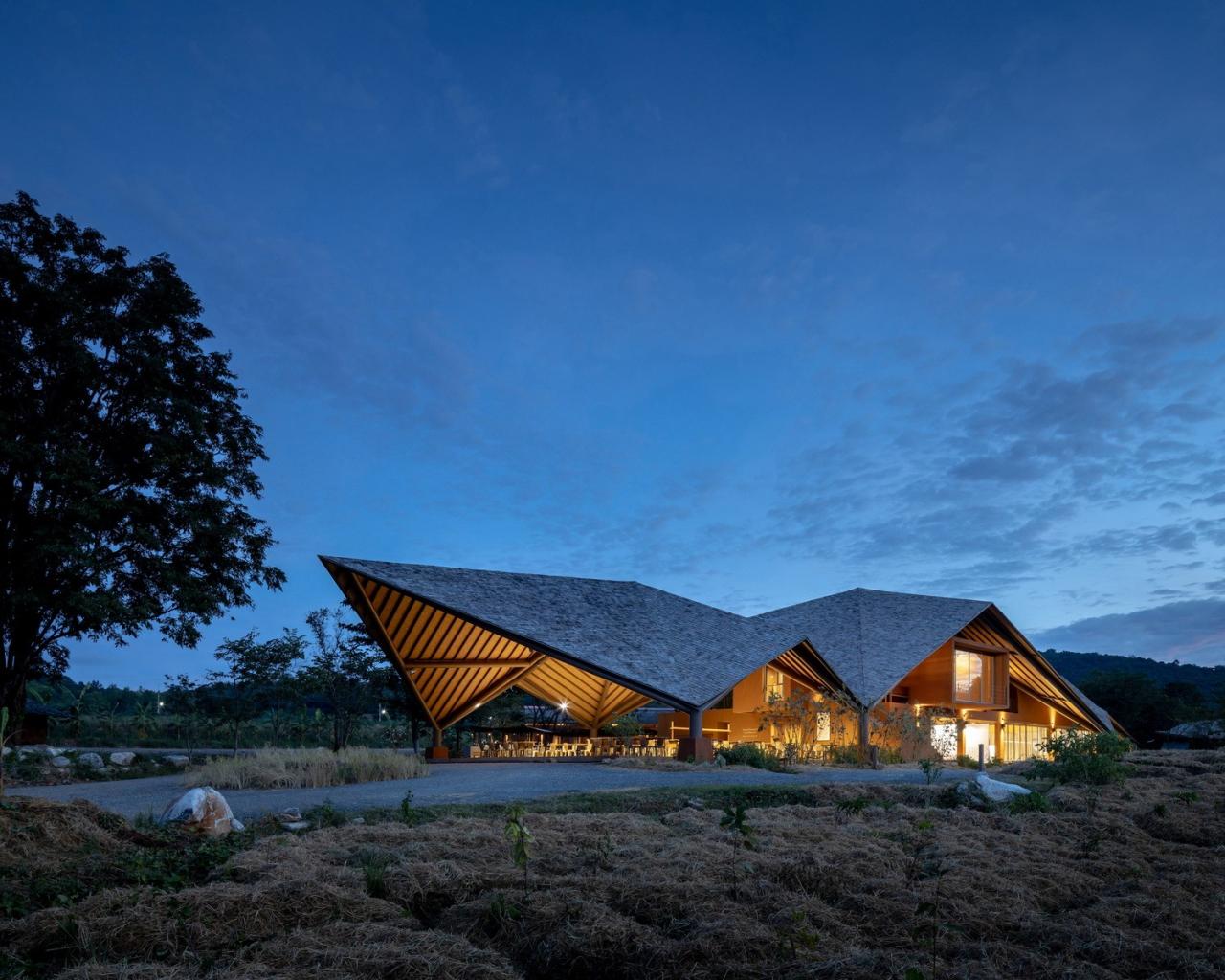 BIM建筑|PANNAR可持续经济与农业学习中心 / Vin Varavarn 建筑事务所