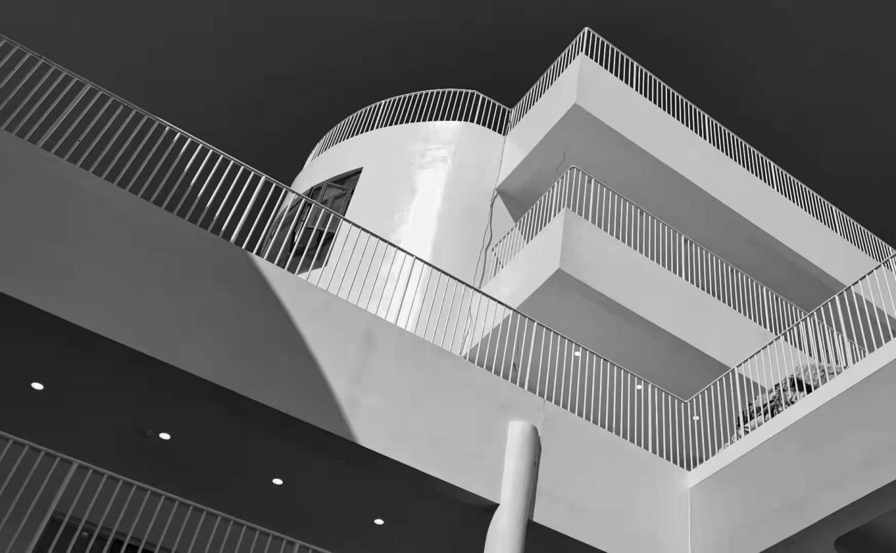 BIM建筑|虽偏远 理想必致！在西昌卫星发射基地大凉山建一座“探索者幼儿园” / 迪卡建筑设计中心