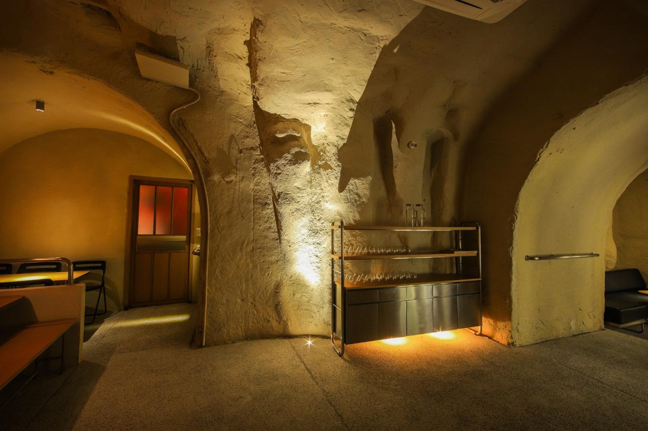 BIM建筑|Caver-防空洞里的酒吧 / itD studio