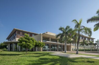 BIM建筑|花园式康复医院 / 萨夫迪建筑事务所-BIM建筑网