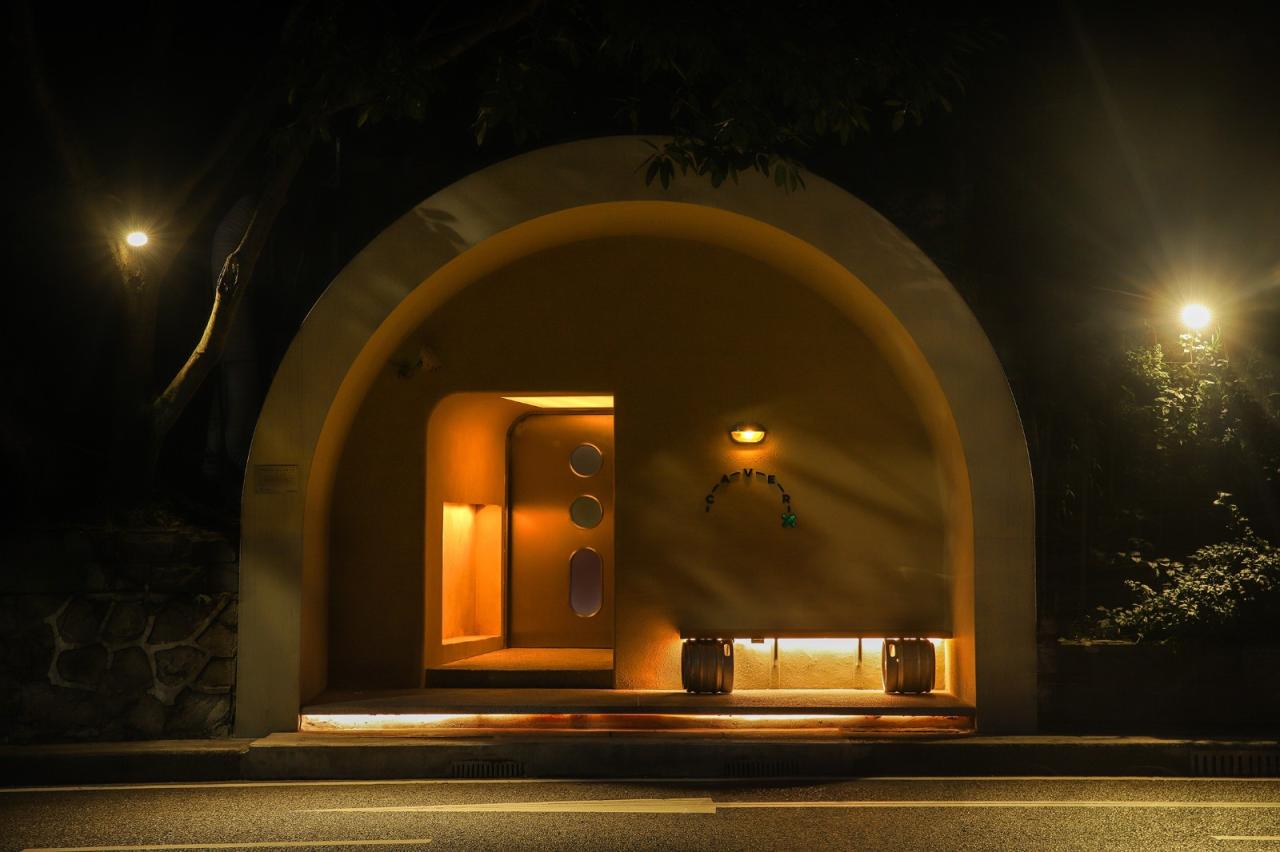 BIM建筑|Caver-防空洞里的酒吧 / itD studio