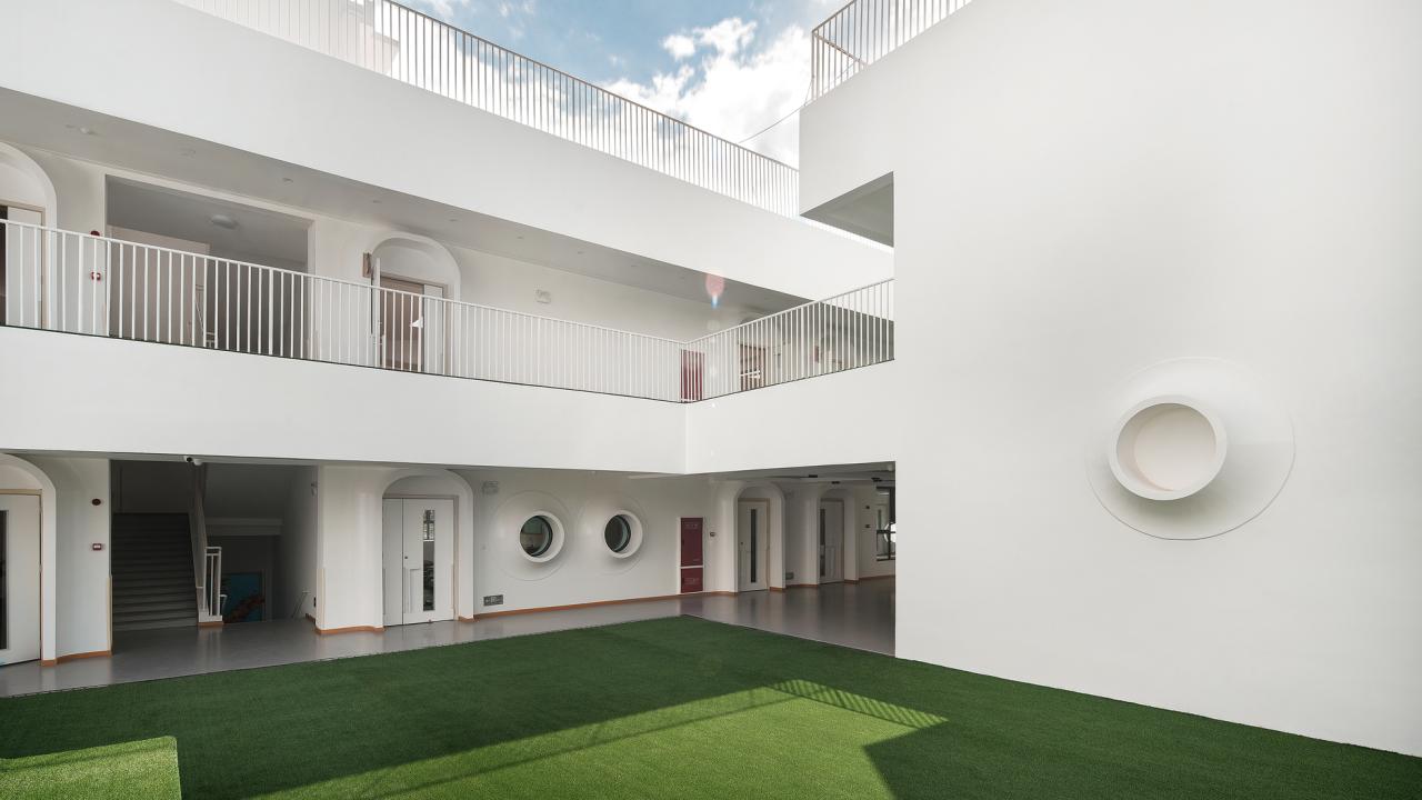 BIM建筑|虽偏远 理想必致！在西昌卫星发射基地大凉山建一座“探索者幼儿园” / 迪卡建筑设计中心