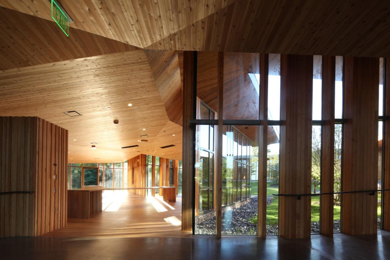 BIM建筑|树建筑：JST 哈里斯堡生产工程中心 / 芦泽龙一事务所 & Arcari + Iovino Architects