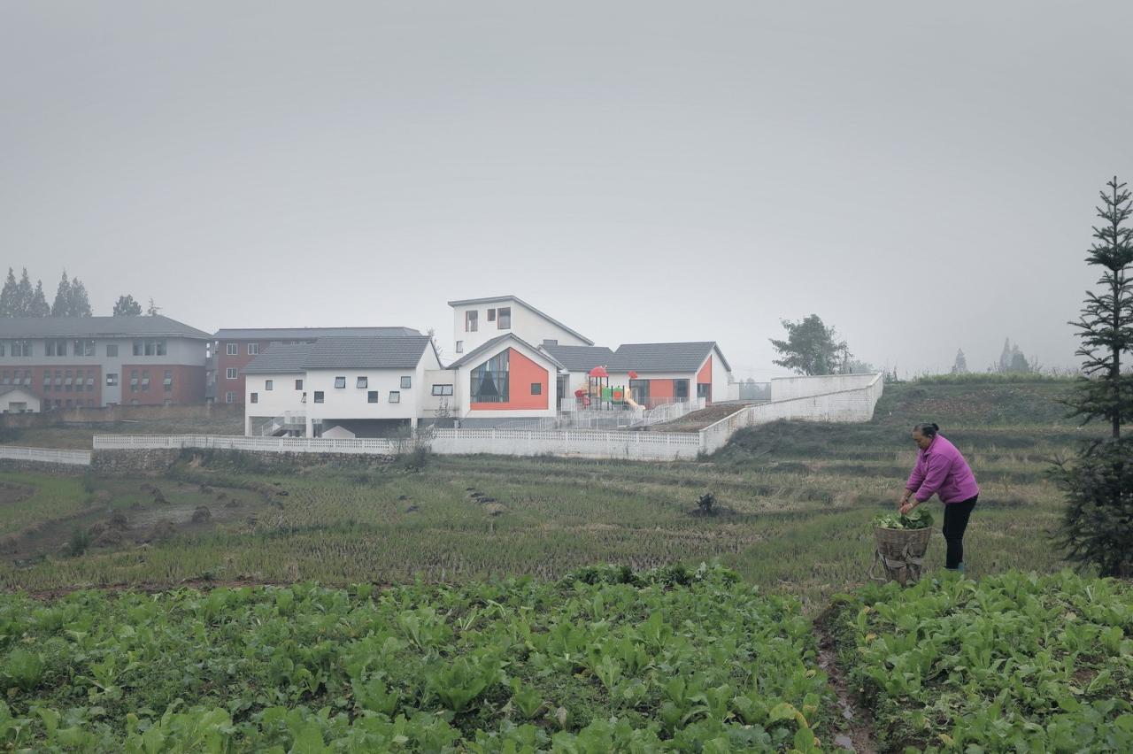 BIM建筑|大坪乡幼儿园 / 东意建筑