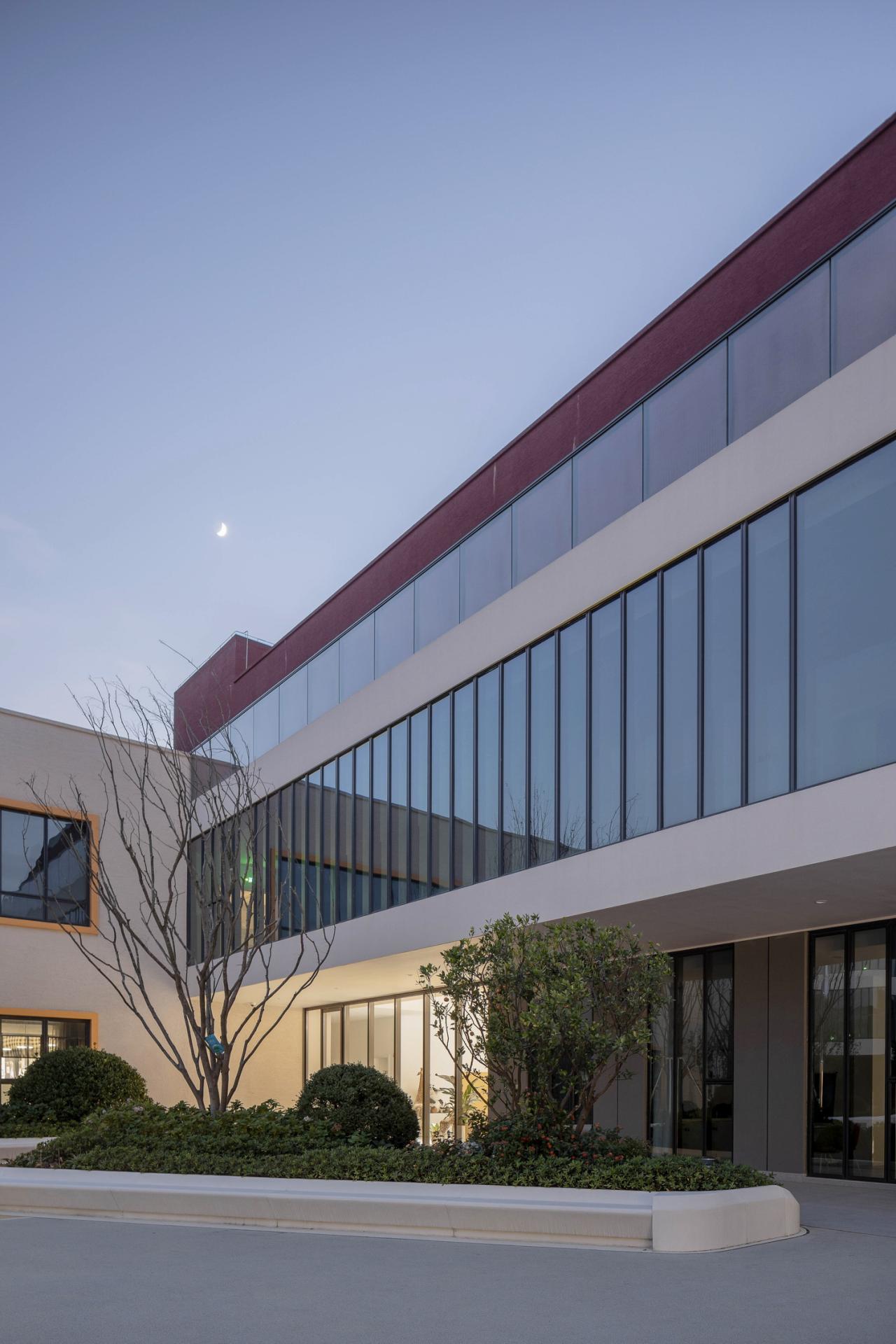 BIM建筑|舟山绿城育华幼儿园：生成性教学空间实践 / goa作品