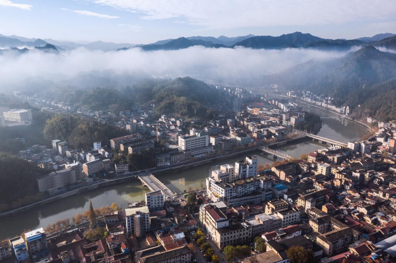 BIM建筑|新烟火主义：缙云老城溪滨南路有机更新 / I Studio言吾建筑