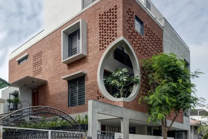 BIM建筑|三代同堂之家：Samruddhi 住宅 / AANGAN Architects