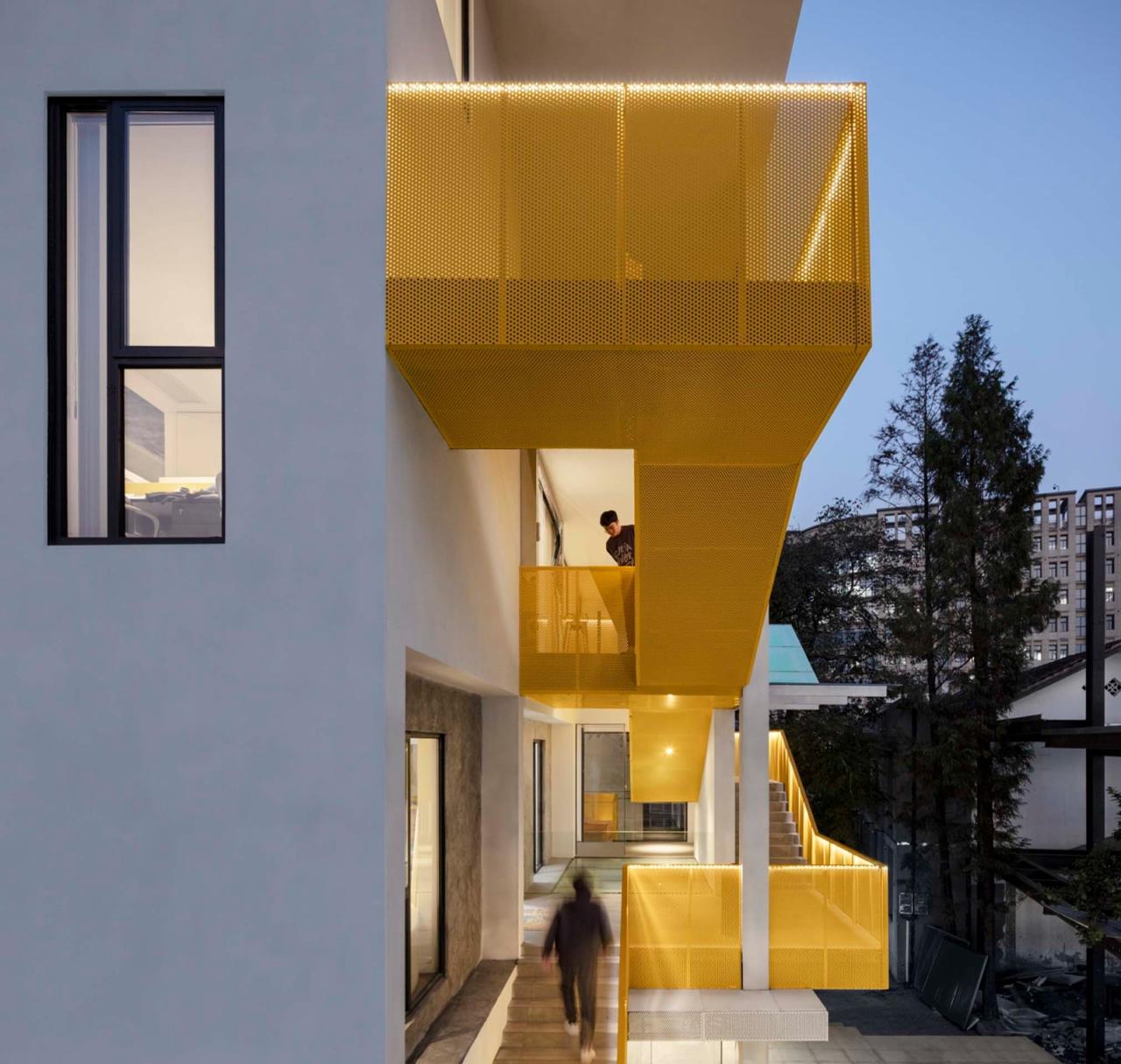 BIM建筑|猿厂营造办公楼建筑改造 / 之行建筑事务所