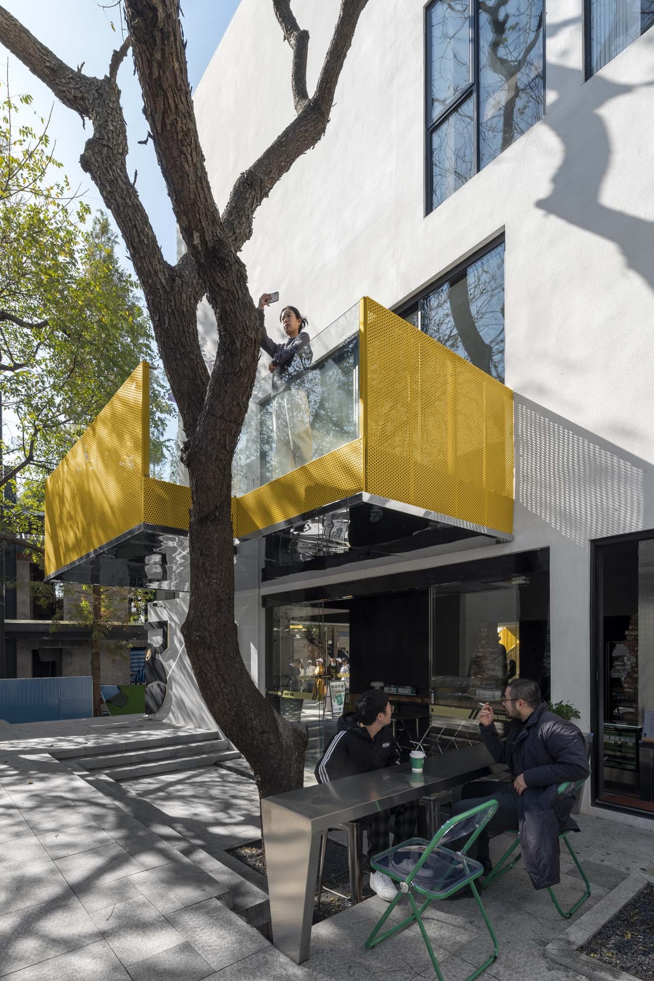 BIM建筑|猿厂营造办公楼建筑改造 / 之行建筑事务所