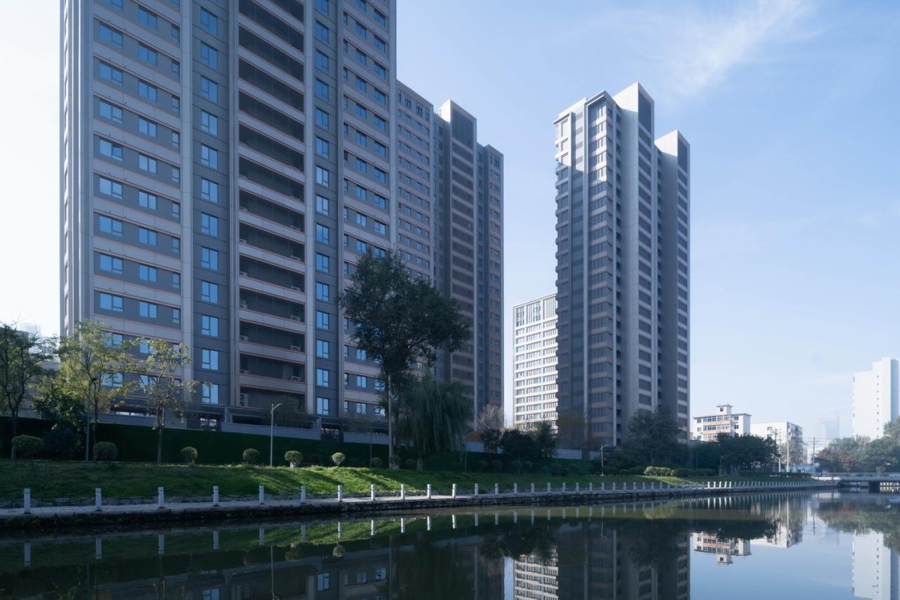 BIM建筑|奢居、从雅、极简 ： 沈阳龙湖 · 天奕 / 成执设计