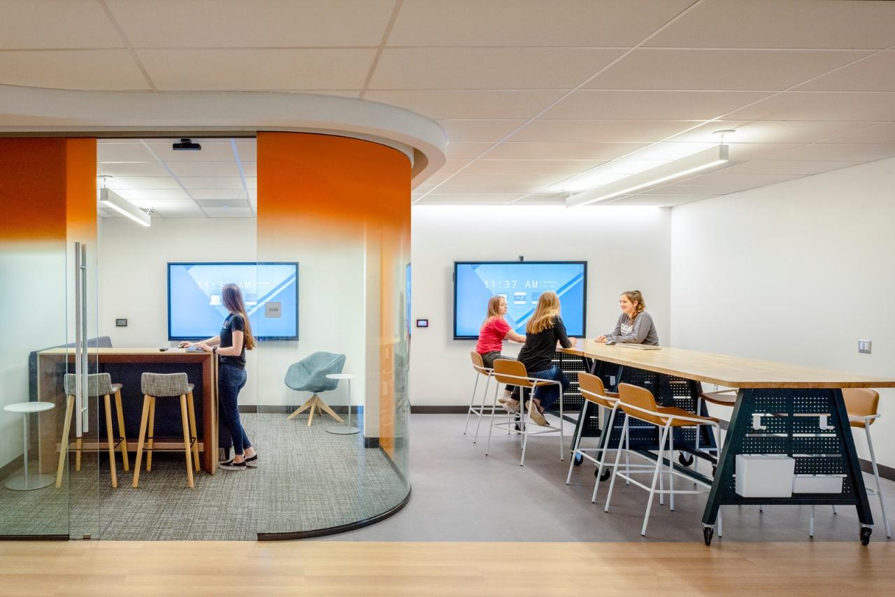 BIM建筑|迪由维尔学院卫生专业中心 / CannonDesign