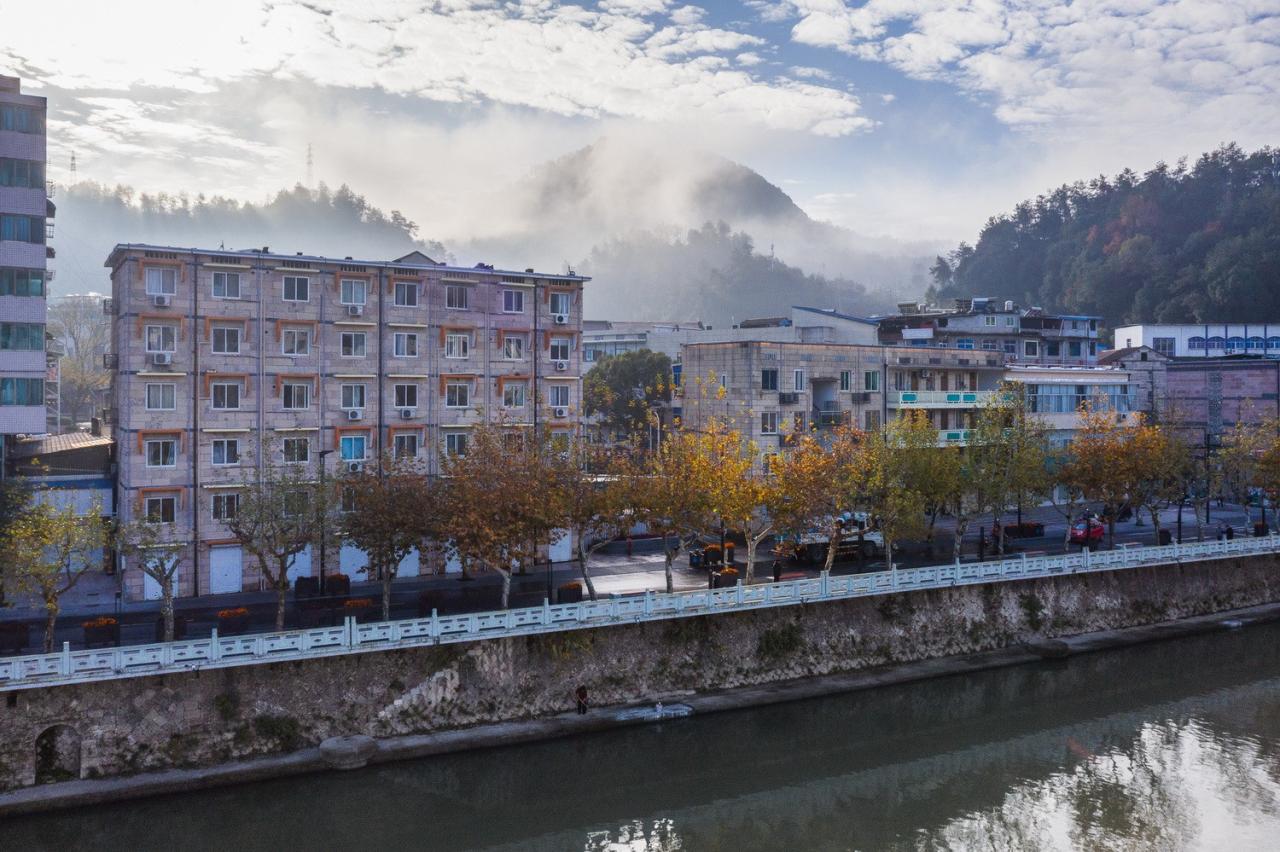 BIM建筑|新烟火主义：缙云老城溪滨南路有机更新 / I Studio言吾建筑