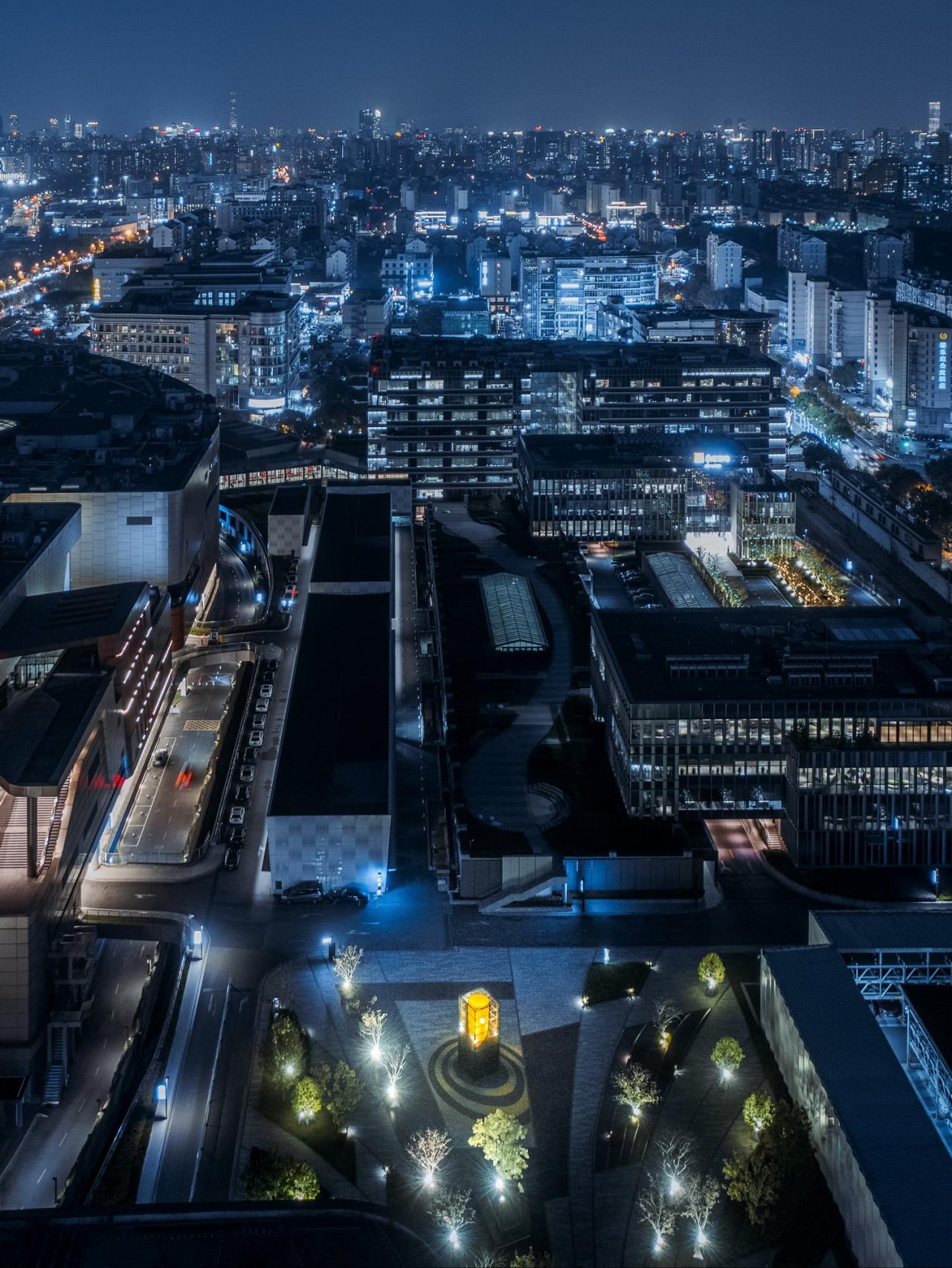 BIM建筑|魔幻现实主义的装置：降临 / Wutopia Lab