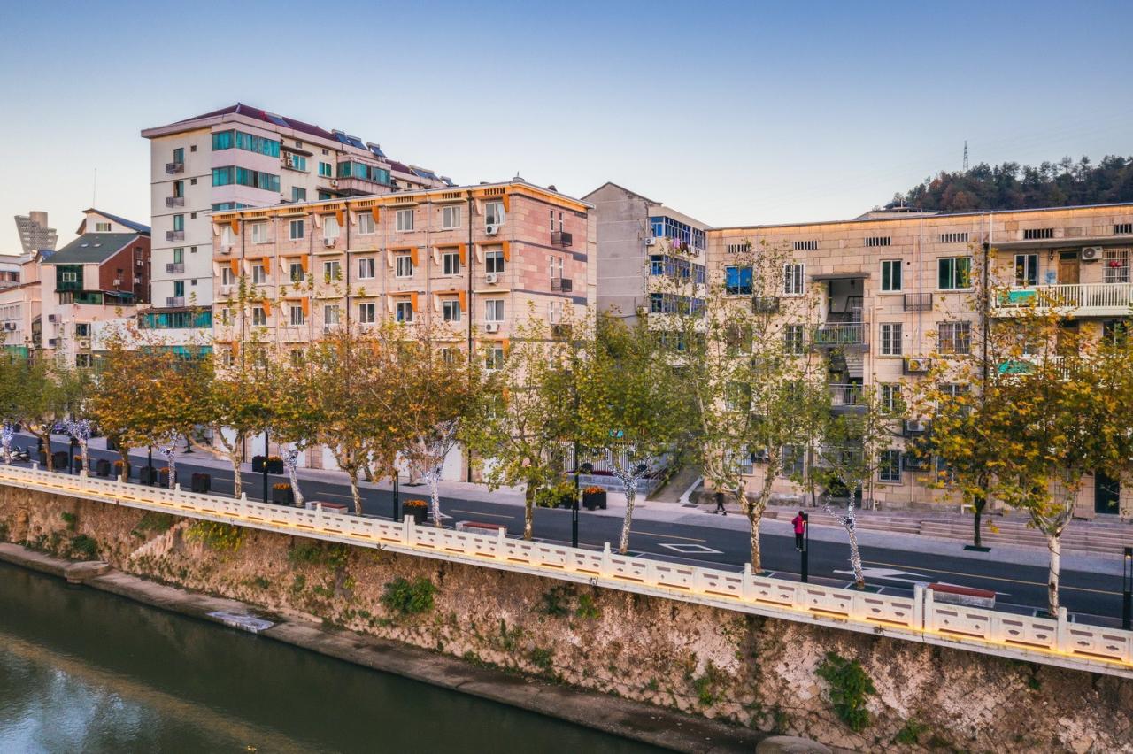 BIM建筑|新烟火主义：缙云老城溪滨南路有机更新 / I Studio言吾建筑