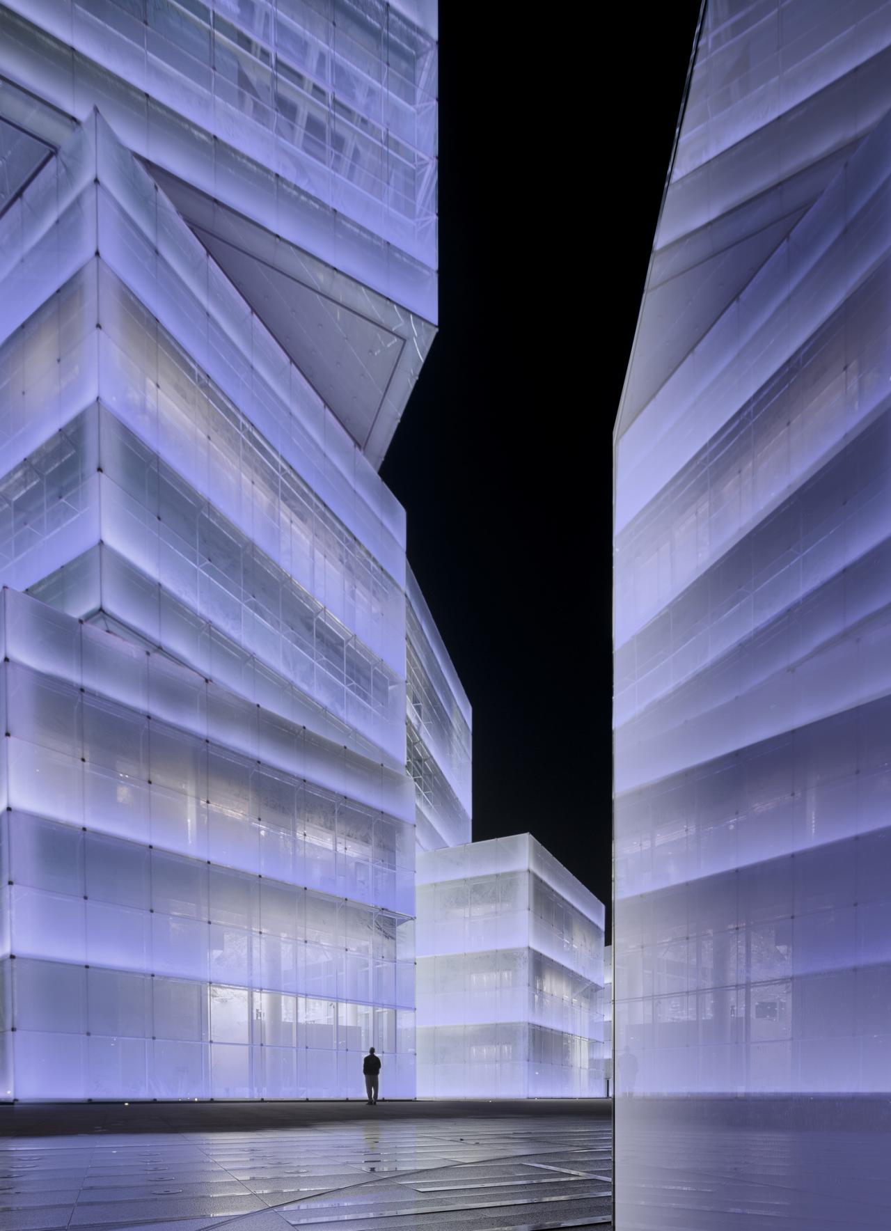 BIM建筑|中原融创文旅城：魔法光影和大冰块的梦幻奇遇 / PROL光石