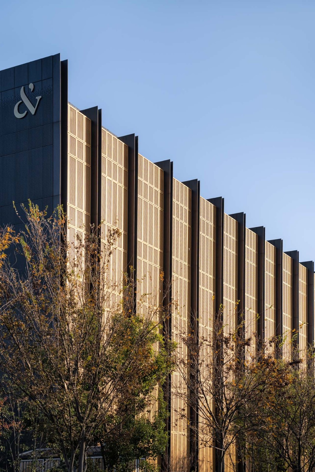 BIM建筑|节语间酒店 / 新实建设计事务所