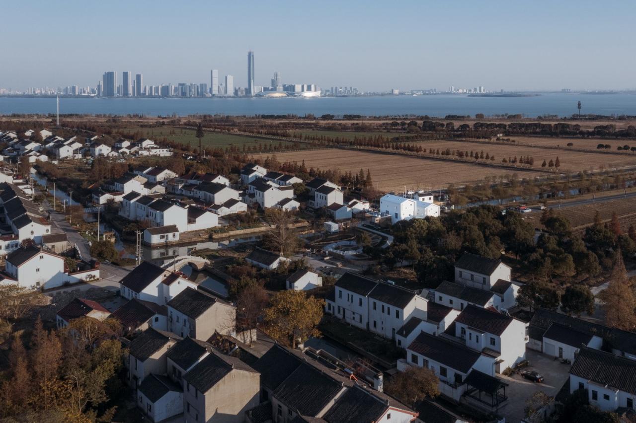 BIM建筑|剖面就是立面：白色的苏州伴宅 / Wutopia Lab