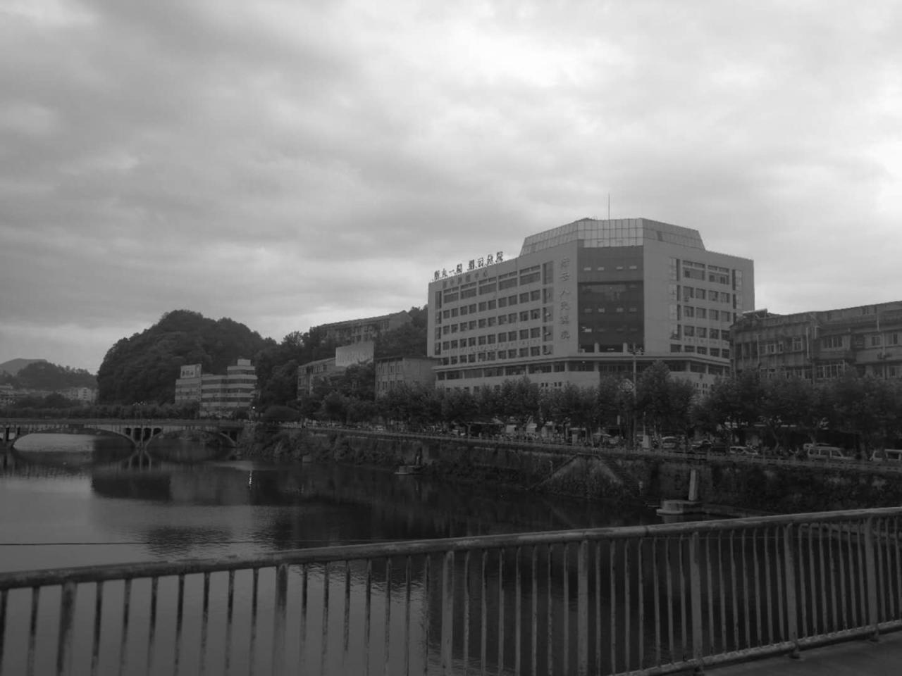 BIM建筑|新烟火主义：缙云老城溪滨南路有机更新 / I Studio言吾建筑