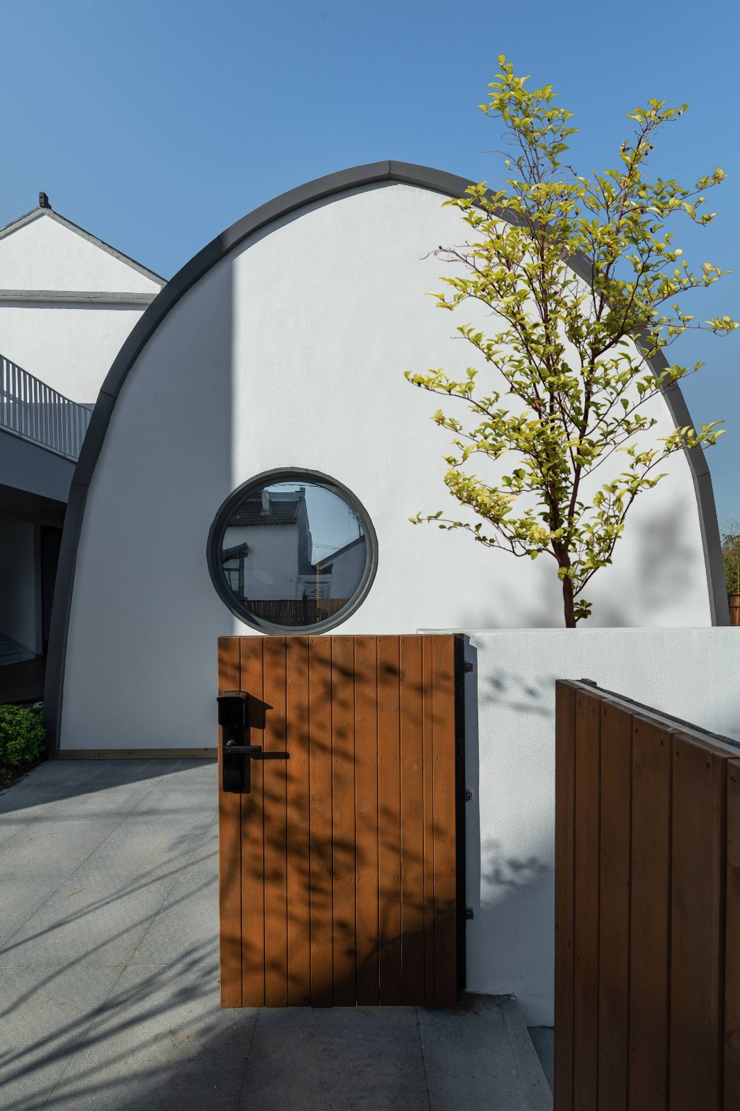 BIM建筑|待泾村花海民宿改造 / 凡度设计事务所