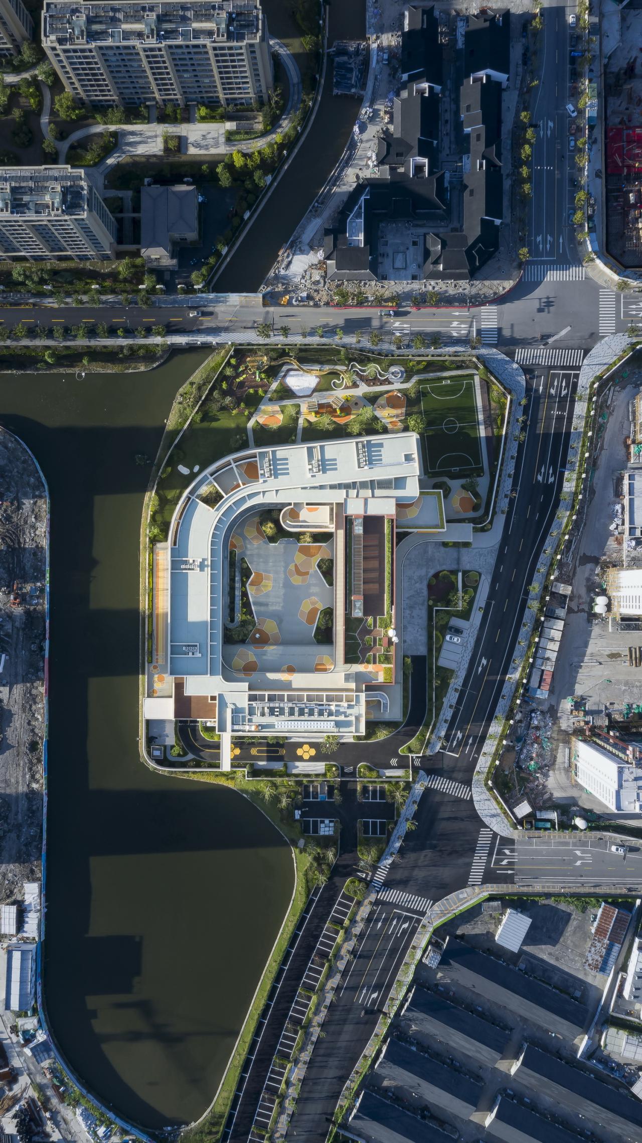 BIM建筑|舟山绿城育华幼儿园：生成性教学空间实践 / goa作品