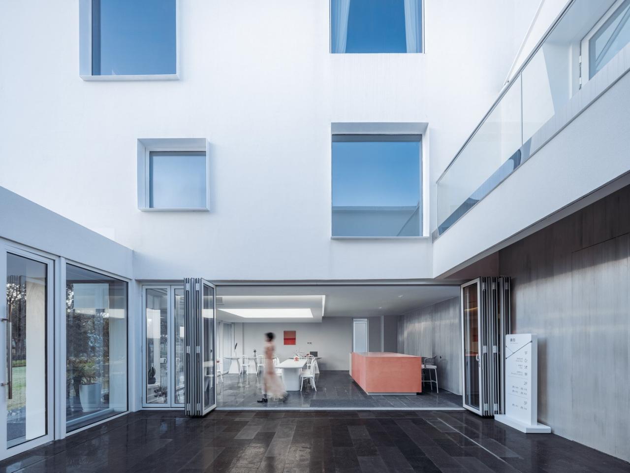 BIM建筑|剖面就是立面：白色的苏州伴宅 / Wutopia Lab