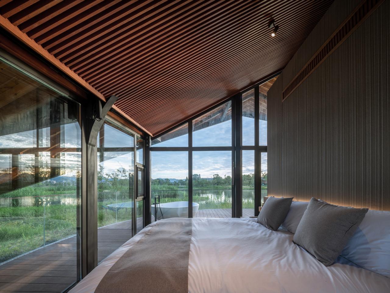 BIM建筑|富阳阳陂湖湿地生态酒店 / 尌林建筑