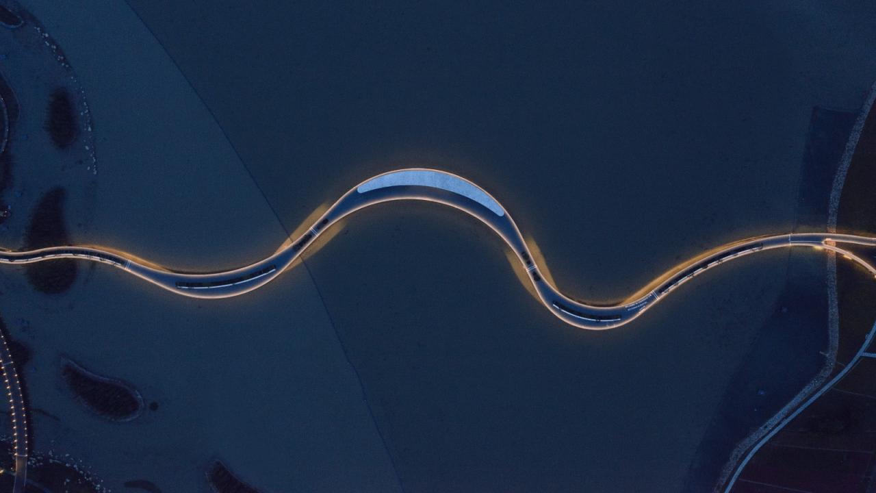 BIM建筑|环元荡贯通桥：一种混合的基建设施 / BAU建筑与城市设计事务所