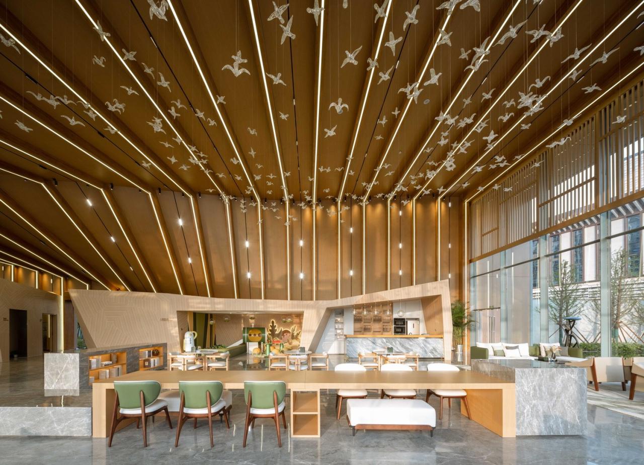 BIM建筑|武汉城建 · 花山印象：旋扭的动感 / 成执设计