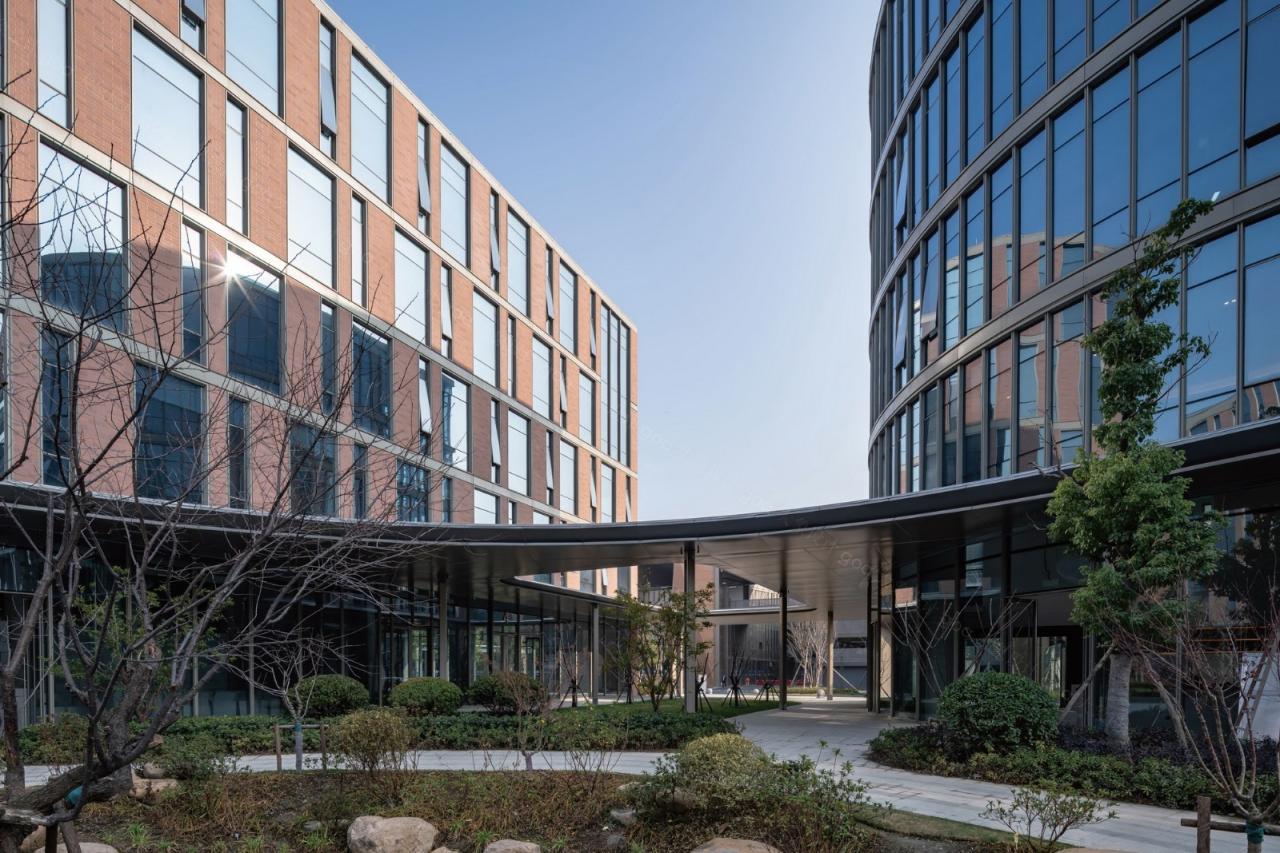 BIM建筑|西子智慧产业园：从工业厂区到综合社区 / goa大象设计